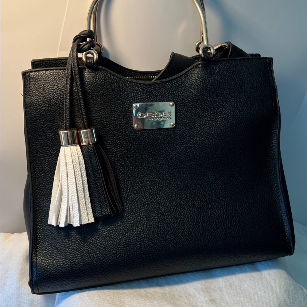 ❤️PRETTY BLACK BB HANDBAG❤️